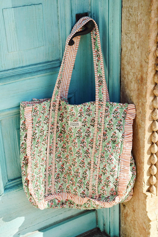 Ruffled Pista Tote